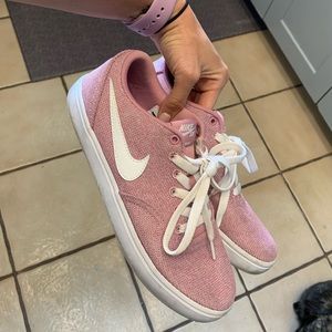 Nike SB pink sneakers